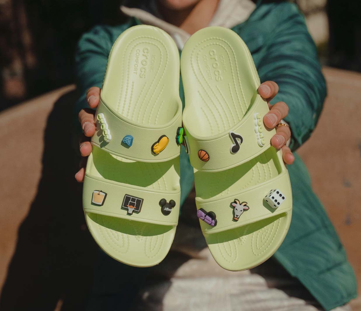 Iconic crocs comfort outlet